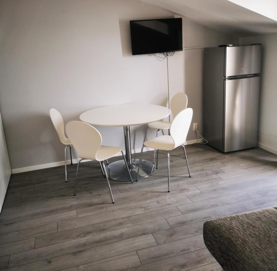 Apartmani "Ivan" Marina Zewnętrze zdjęcie