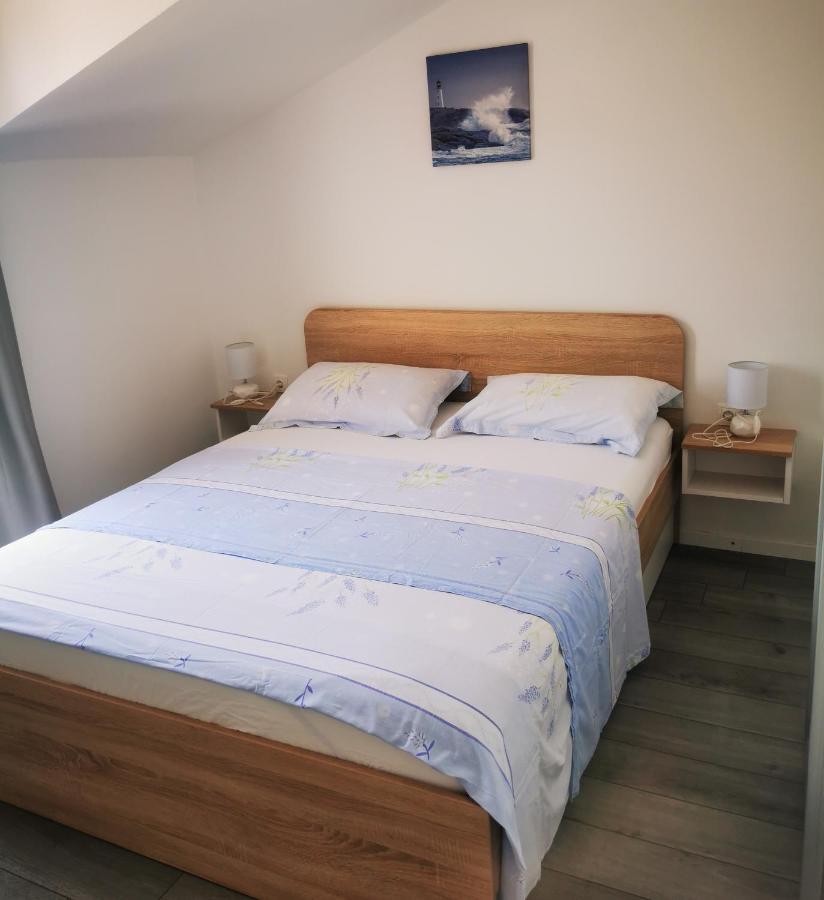 Apartmani "Ivan" Marina Zewnętrze zdjęcie